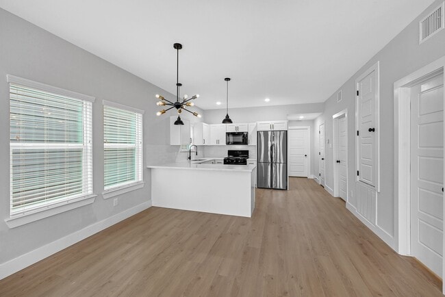 Building Photo - 3312 Bacchus St