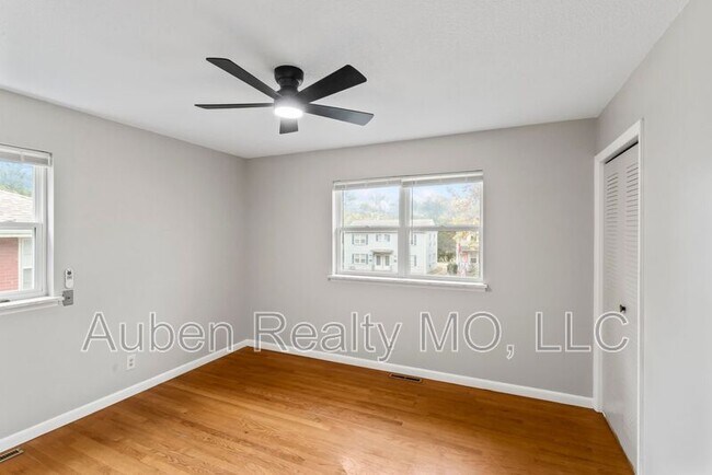 Building Photo - 1206-1208 N Cottage St