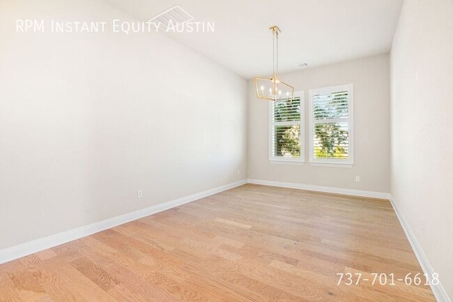 Building Photo - 424 Sitlington Ln