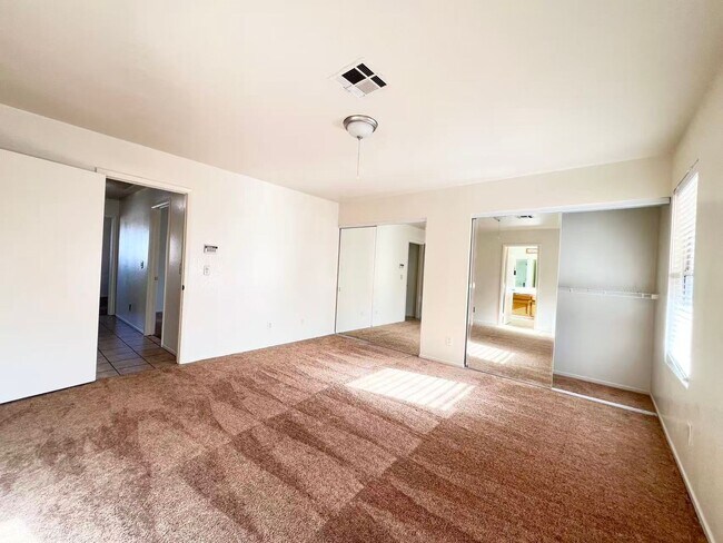 Building Photo - 1241 Pacific Terrace Dr