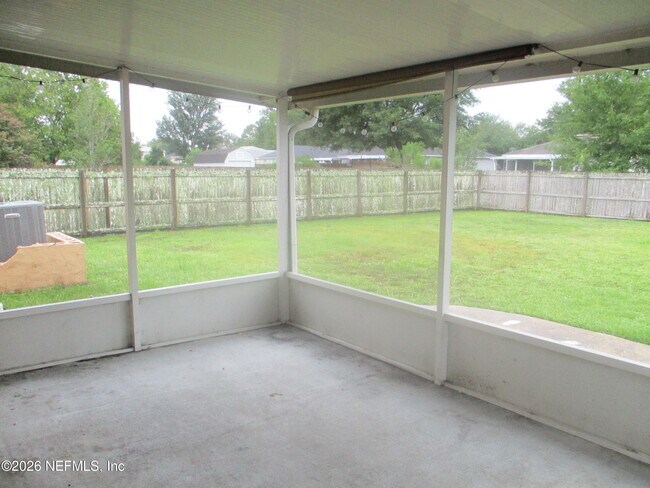 Building Photo - 738 N 5th St