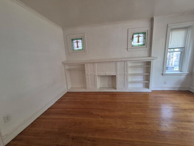 Building Photo - 4722 N Kennicott Ave