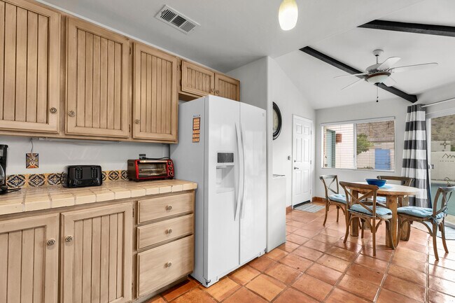 Building Photo - 52420 Avenida Juarez