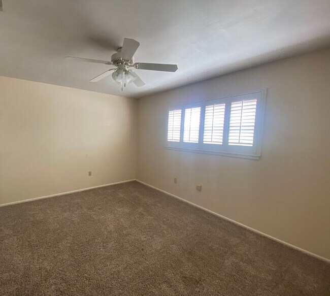 Building Photo - PRE-LEASING JULY.