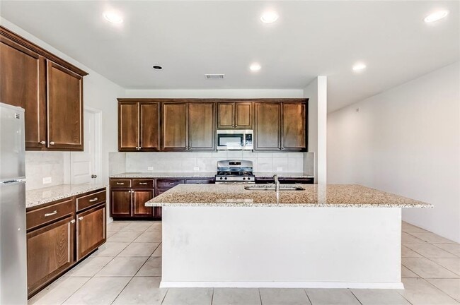 Building Photo - 2721 Winding Creek Rd