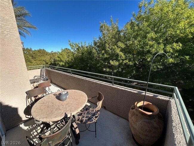 Building Photo - 1550 San Juan Hills Dr