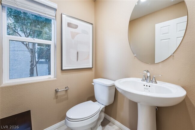 Building Photo - 4327 W Gary Ave