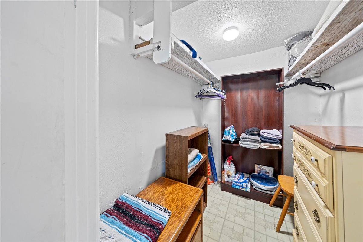 Building Photo - 512 Madison Ave