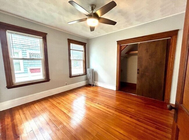 Building Photo - 41 Dunbar Ave