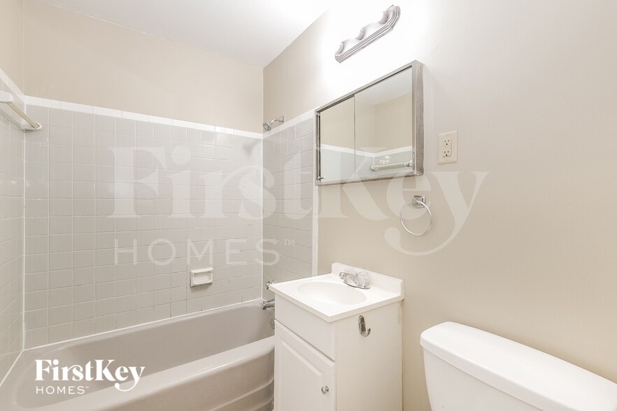 Building Photo - 5125 Warfield Dr