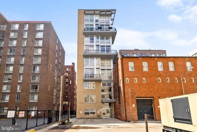 Building Photo - 1209 13th St NW
