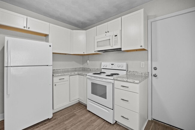 Building Photo - Charming 2-Bedroom Duplex in Norvella Heights