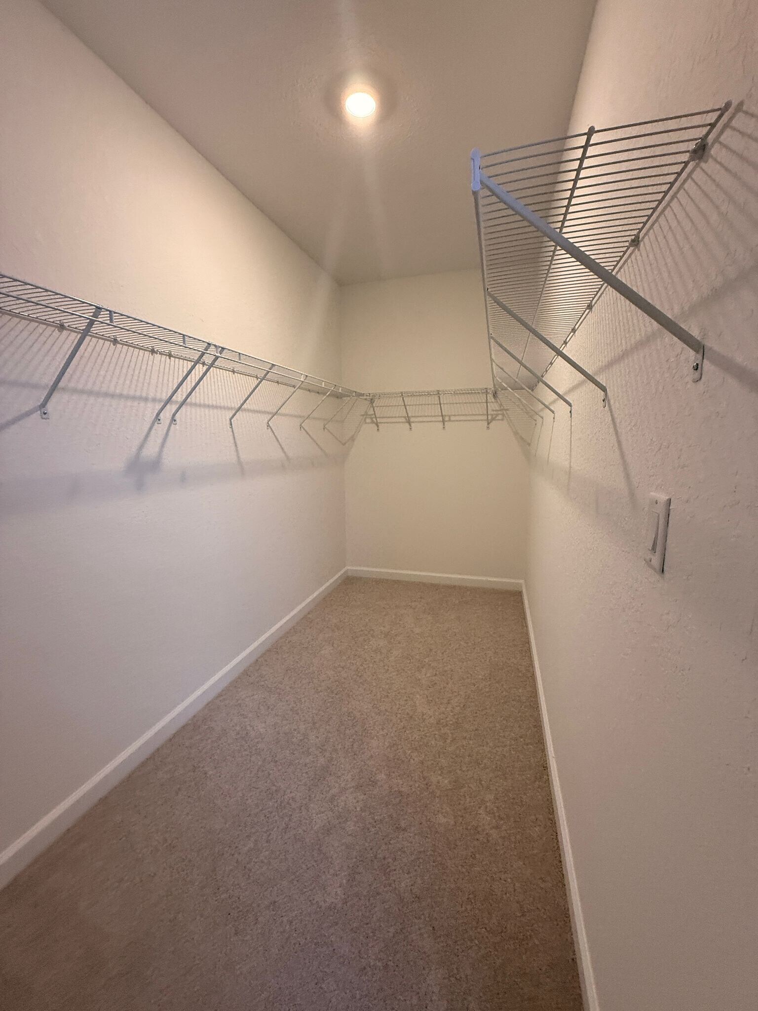 Building Photo - 2954 SE 23rd Ave