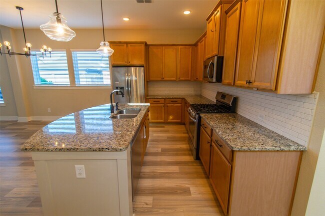 Building Photo - 18610 Parkland Square Pl