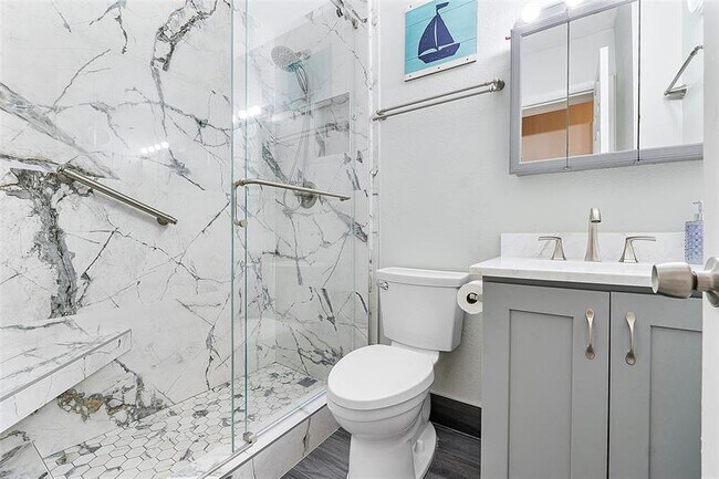 Building Photo - 3200 Coral Springs Dr