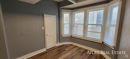 Building Photo - Receive One Month Free Rent At Move-In! Co...