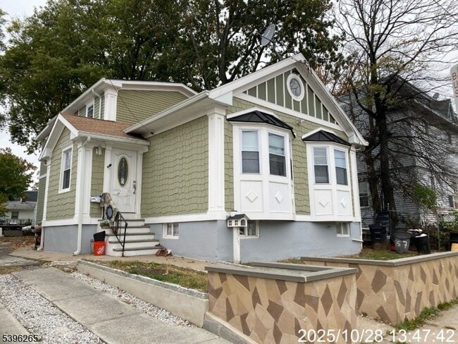 Building Photo - 139 Western Pkwy