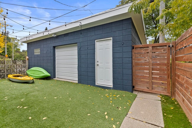 Building Photo - 426 E Ohio Ave