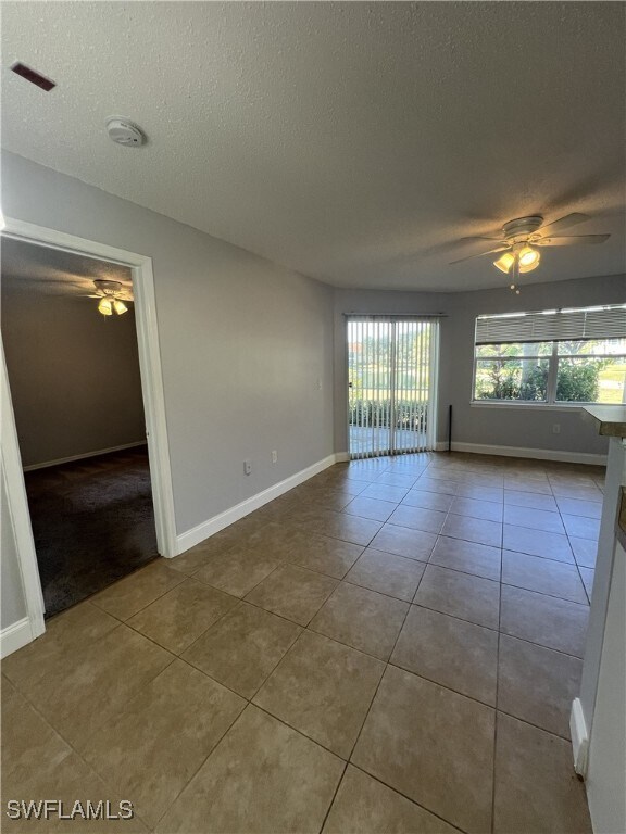 Building Photo - 12570 Equestrian Cir