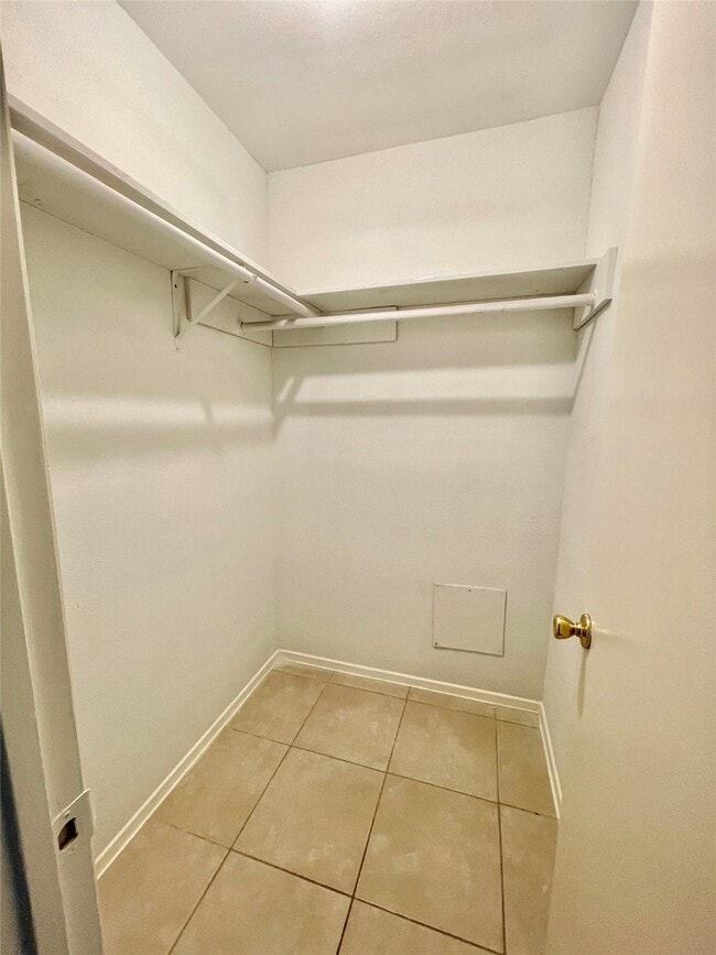 Building Photo - 19319 Lazy Valley Dr