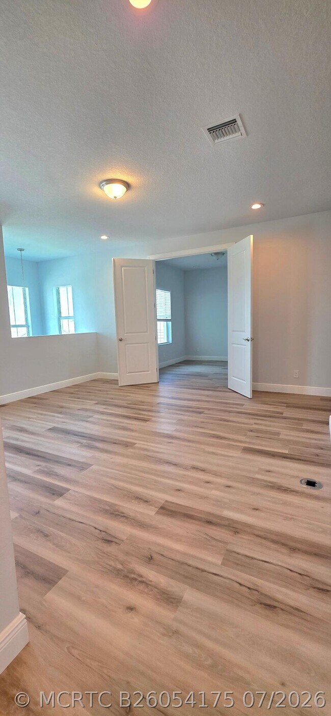 Building Photo - 12550 Nautilus Cir