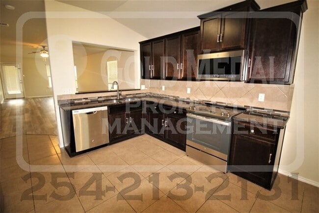 Building Photo - 6409 Cool Creek Dr