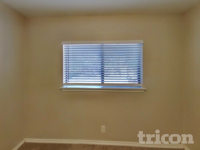 Building Photo - 10223 Canton Fld Dr