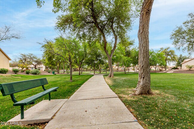 Building Photo - 2319 E San Tan Dr