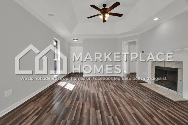 Building Photo - 8513 English Oak Loop