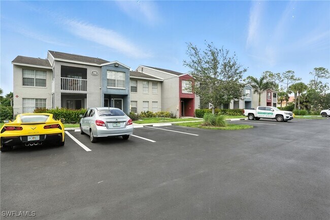 Building Photo - 201 Santa Clara Dr