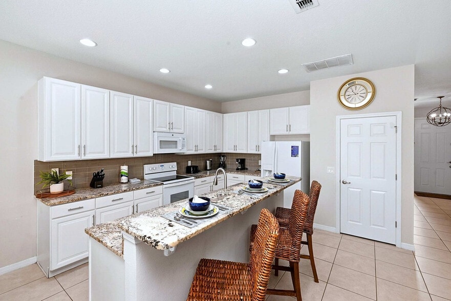 Building Photo - 4035 Oakrise Lp