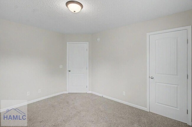 Building Photo - 18 Sunflower Cir NE