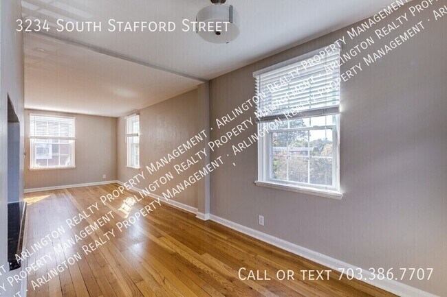 Building Photo - 3234 S Stafford St