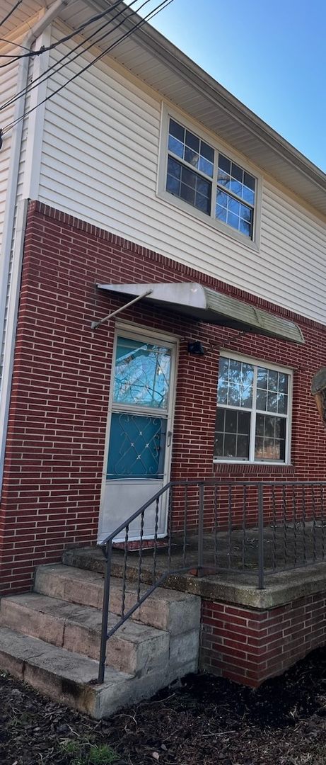 Building Photo - 3822 Redding Rd