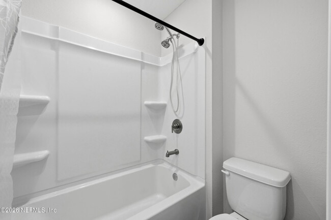 Building Photo - 14742 Cashew Ave