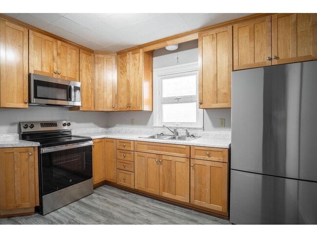 Building Photo - 1132 Farrington St