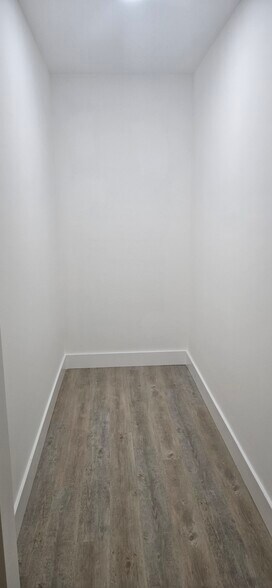 Building Photo - 9610 Johnson St