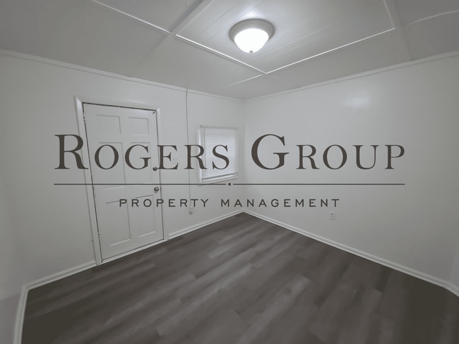 Building Photo - 912 Water St