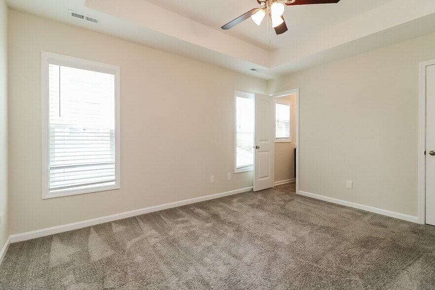 Building Photo - 113 Pumpkin Hill Ridge