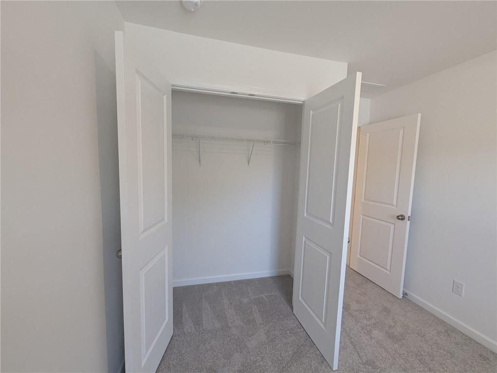 Building Photo - 249 Kenoot Dr