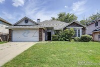 Building Photo - 1206 Hyde Park Dr