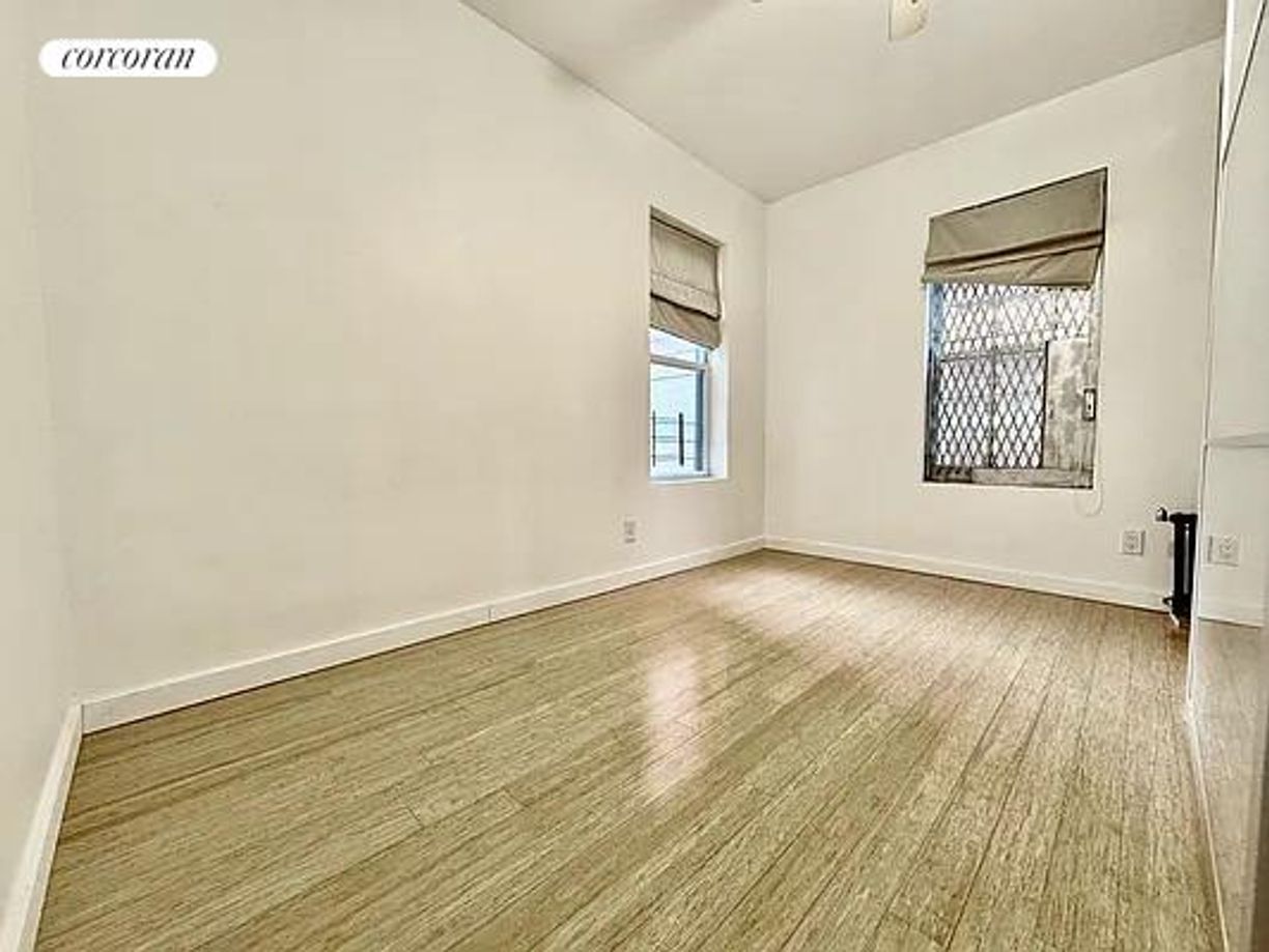 Building Photo - 431 W 121st St
