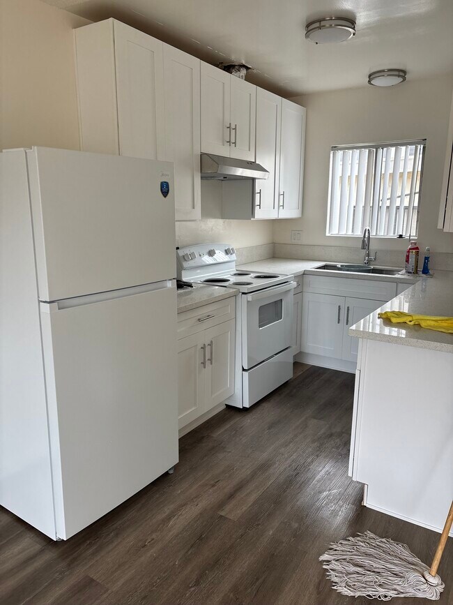 Building Photo - 21016 Amie Ave