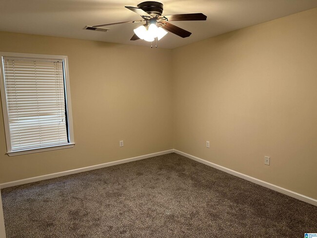 Building Photo - 2280 Ridgemont Dr