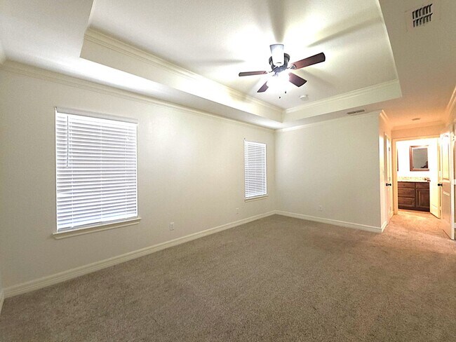 Building Photo - Ready to Move Into Your Dream Rental Home?
