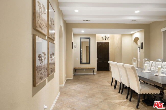 Building Photo - 61 Via Santo Tomas Dr
