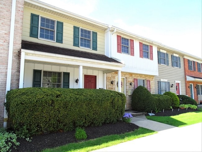 Building Photo - 112 Garden Ave