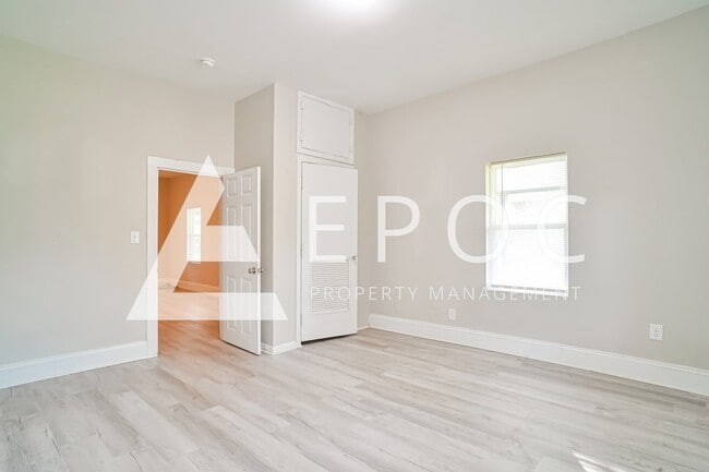 Building Photo - 4013 Markwood Rd