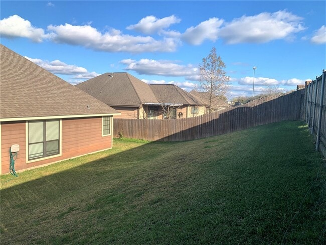 Building Photo - 807 Cobble Gate Dr