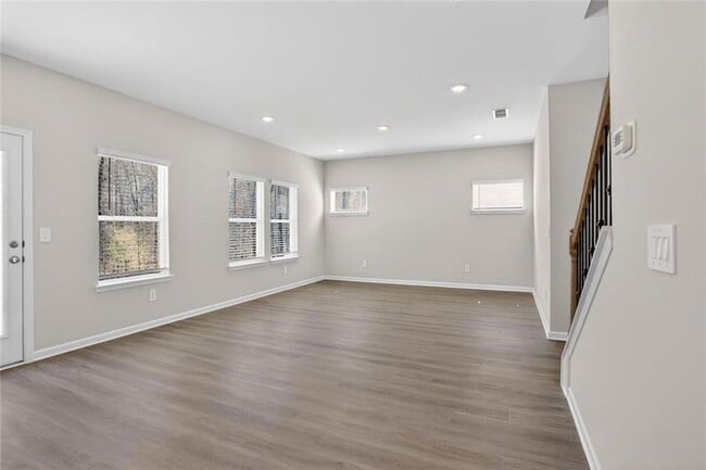 Building Photo - 6929 Winchester Pl